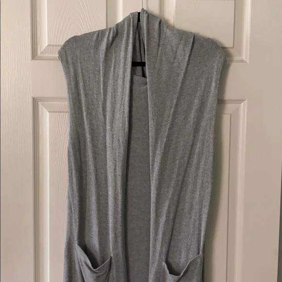 Cabi hooded sweater - Picture 2 of 7